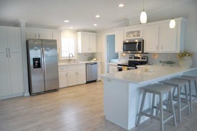 Photo 4 of 31 of home located at 163 NE South Warner Drive Jensen Beach, FL 34957
