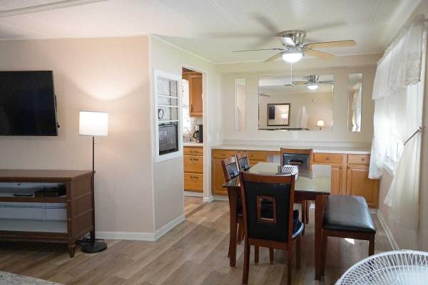 1975 Manufactured Home