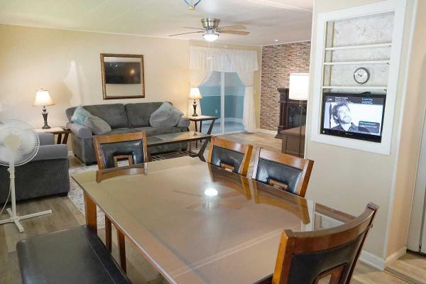 1975 Manufactured Home
