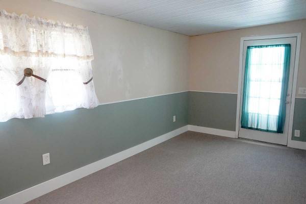 1975 Manufactured Home