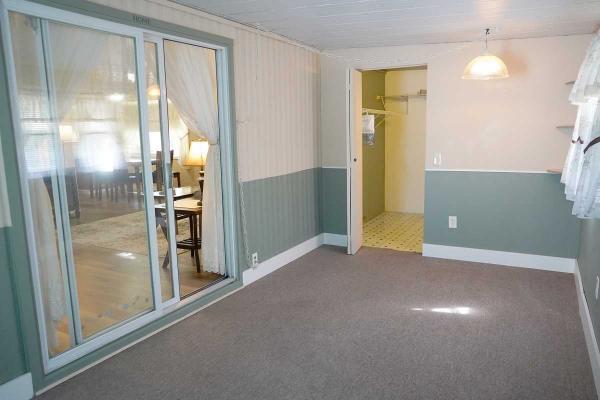 1975 Manufactured Home