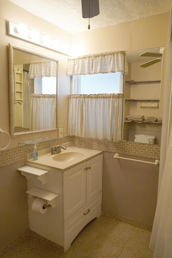 1975 Manufactured Home