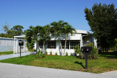 Photo 2 of 34 of home located at 4 North Warner Drive Jensen Beach, FL 34957