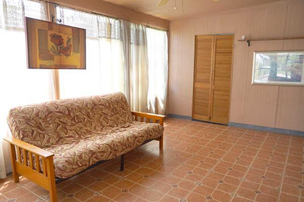 1976 Manufactured Home
