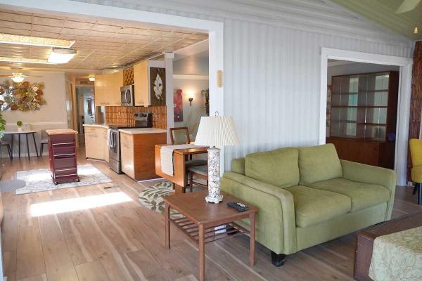 1976 Manufactured Home