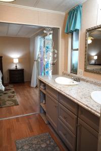 1976 Manufactured Home