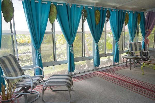 1976 Manufactured Home