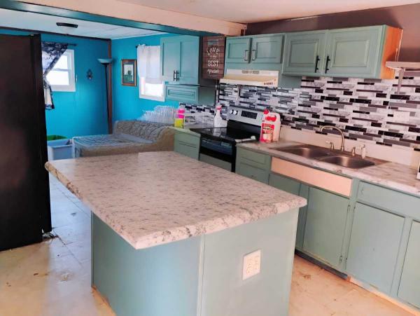 Photo 1 of 2 of home located at 7 Mahoning Ave Rantoul, IL 61866