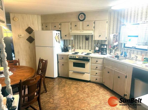 1982 HOME Mobile Home