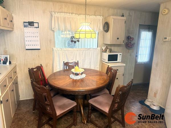 1982 HOME Mobile Home