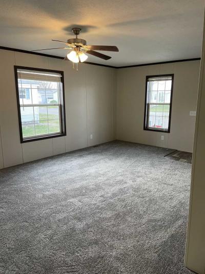 Photo 3 of 10 of home located at 704 N Shakespeare Ave Mankato, MN 56001