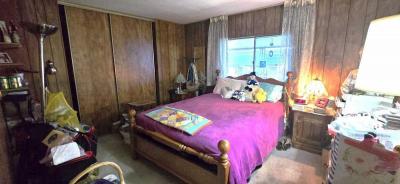 Photo 5 of 12 of home located at 613 46th Street Bakersfield, CA 93301