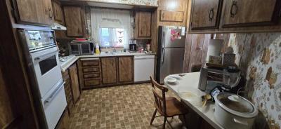 Photo 3 of 12 of home located at 613 46th Street Bakersfield, CA 93301