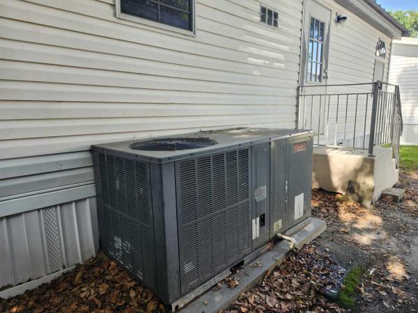 1999 Redman Manufactured Home