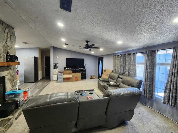 1999 Redman Manufactured Home