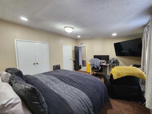 1999 Redman Manufactured Home