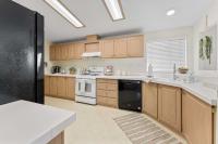 1999 Golden West Homes 7231 GE521F Mobile Home