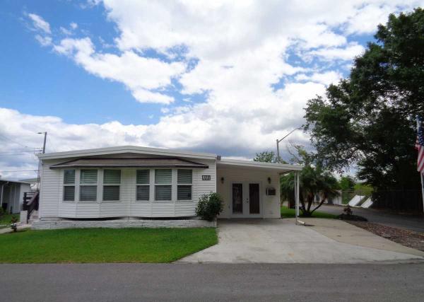 Photo 1 of 2 of home located at 122 Joyce Pl Lakeland, FL 33815