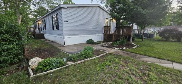 Redman  Mobile Home For Sale