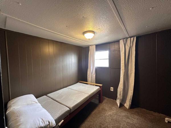 1972 Fleetwood Glenbrook Mobile Home