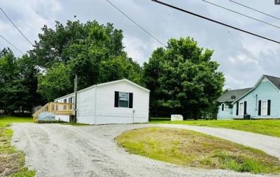 Mobile Home at 3105 Sidonia Rd Sharon, TN 38255