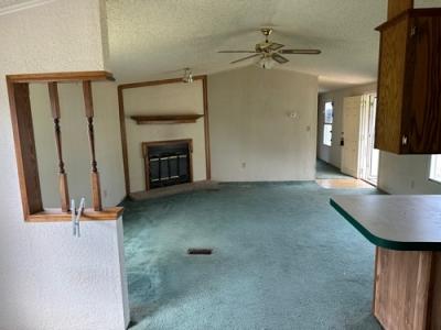 Photo 2 of 19 of home located at 60 Lane Loop Salado, TX 76571
