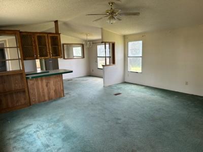 Photo 4 of 19 of home located at 60 Lane Loop Salado, TX 76571