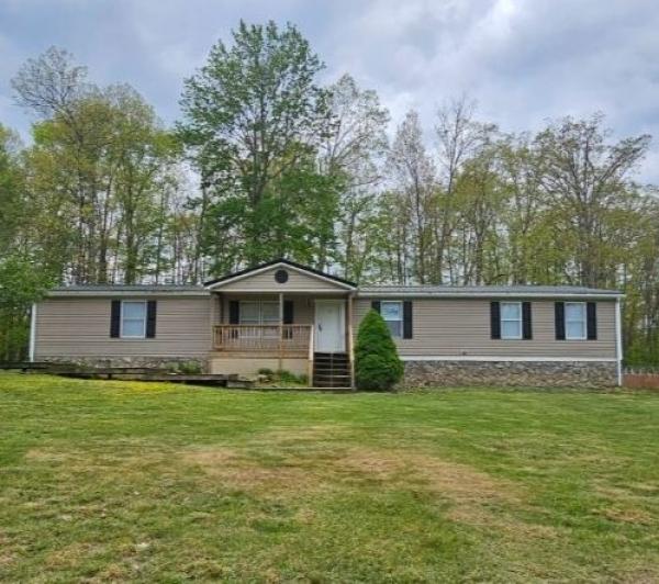 2002  Mobile Home For Sale