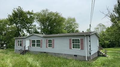 Mobile Home at 316 Highland Dr Hurricane, WV 25526
