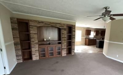 Photo 3 of 13 of home located at 316 Highland Dr Hurricane, WV 25526