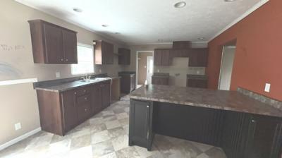 Photo 4 of 13 of home located at 316 Highland Dr Hurricane, WV 25526