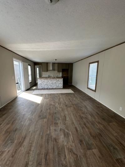 Photo 2 of 8 of home located at 1921 N Bolton Ave Alexandria, LA 71303