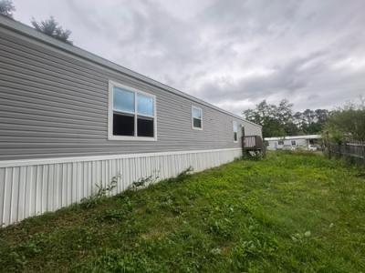 Photo 3 of 16 of home located at 1340 Tilton Rd SE Dalton, GA 30721