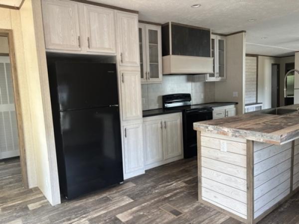 2022 SOUTHERN FARMHOUSE Manufactured Home