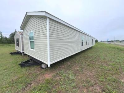 Photo 2 of 17 of home located at 16071 Old Greensboro Road Moundville, AL 35474