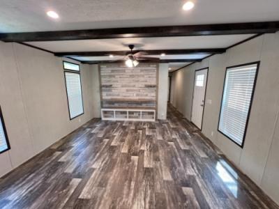 Photo 4 of 17 of home located at 16071 Old Greensboro Road Moundville, AL 35474