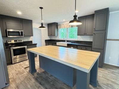 Photo 4 of 21 of home located at 734 Old Cemetery Rd Madisonville, TN 37354