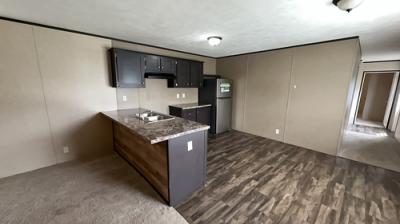 Photo 4 of 19 of home located at 2208 Kirby Rd Trlr 180 B Milton, WV 25541