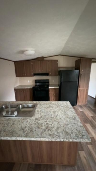 Photo 4 of 9 of home located at 206 Capri Ct Houma, LA 70364