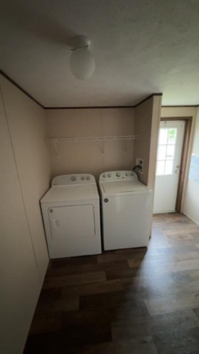Photo 5 of 9 of home located at 206 Capri Ct Houma, LA 70364
