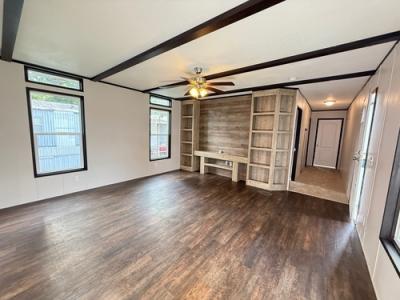 Photo 3 of 12 of home located at 8903 C E King Pkwy #75 Houston, TX 77044