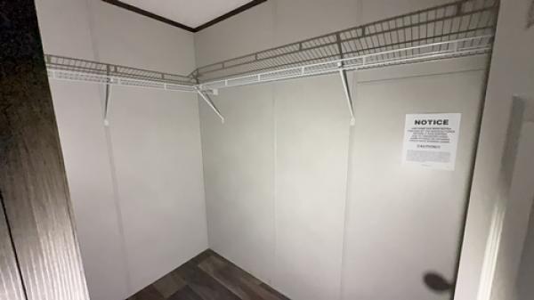 2021 SOLUTION 38SLC28603AH21 Manufactured Home