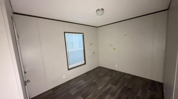2021 SOLUTION 38SLC28603AH21 Manufactured Home