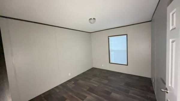 2021 SOLUTION 38SLC28603AH21 Manufactured Home