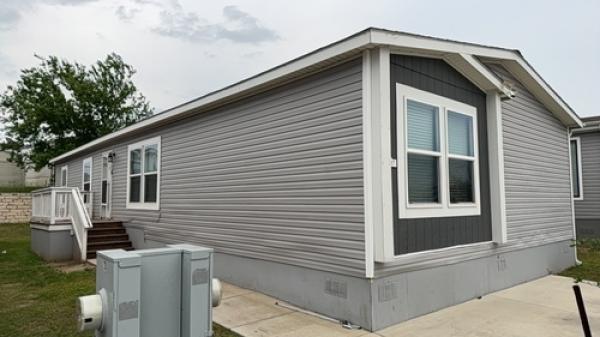 2021 SOLUTION 38SLC28603AH21 Manufactured Home