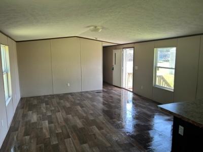 Photo 4 of 12 of home located at 44299 Country Creek Lane Lot 10 Hammond, LA 70403