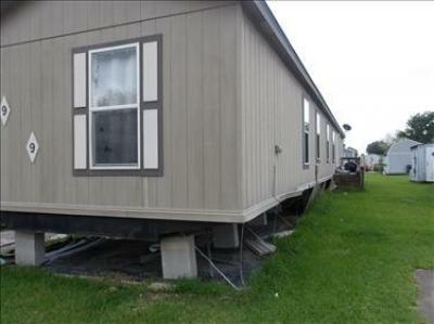 Photo 2 of 3 of home located at 199 Gulf St Angleton, TX 77515