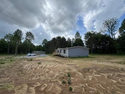 Photo 2 of 16 of home located at 730 Old Cemetery Rd Madisonville, TN 37354
