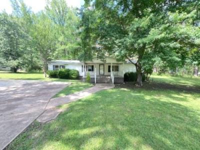 Mobile Home at 1356 Redmill Saragossa Rd Jasper, AL 35503