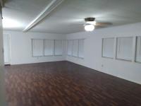 1975 SUN MANOR Manufactured Home